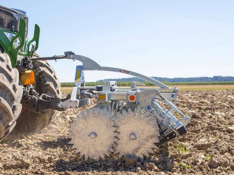 Fliegl Profiwalze 3,0m Frontpacker Lenkbock