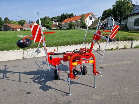 5,2m Heuwender Hydr. Klappbar 3