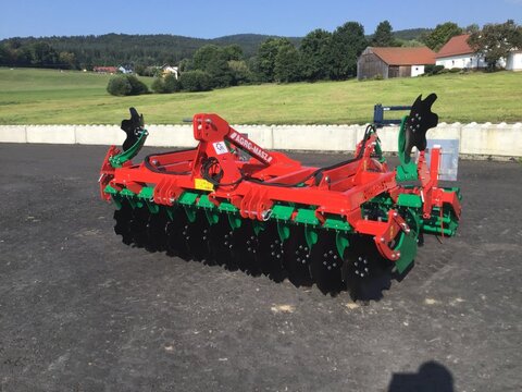 Agro Masz BT 30 3m Arbeitsbreite Beleuchtung 3