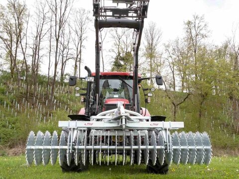 Fliegl Profiwalze 3,0m Frontpacker Lenkbock 3