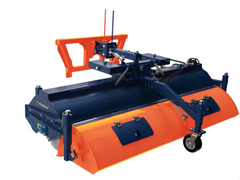 FarmService Kehrmaschine Seitenbürste Wassersprühsystem Kehr 3