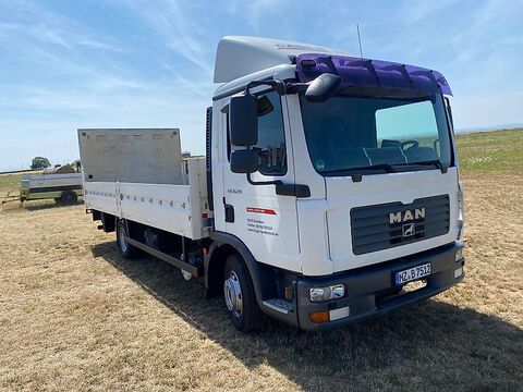 MAN TGL 8.210