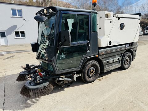 6850-49e300bb1a7228e0904caf0d02fb086a-5970399