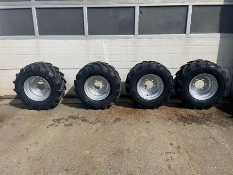 Sonstige 425/55R17 inkl. Felgen
