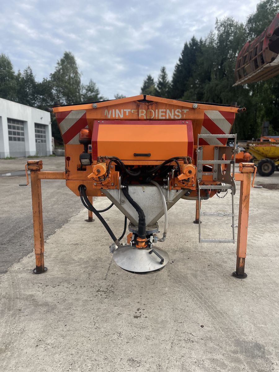 Springer 2m³+500 lt. Soletank 3
