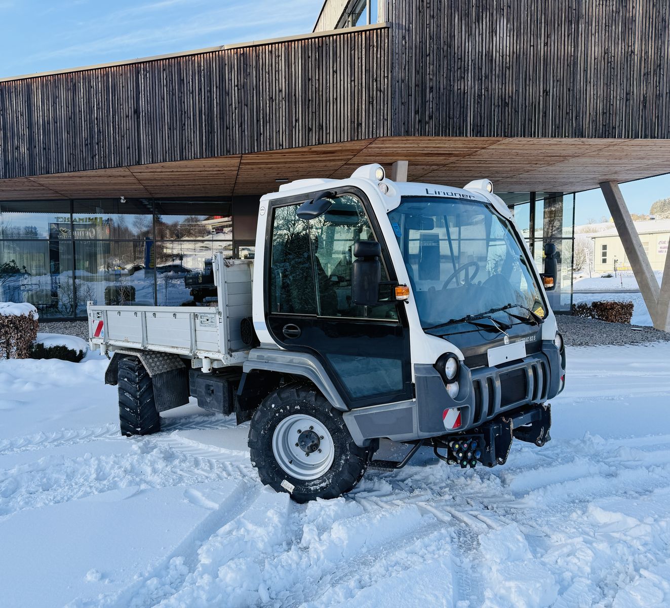 Lindner Unitrac 82S 2