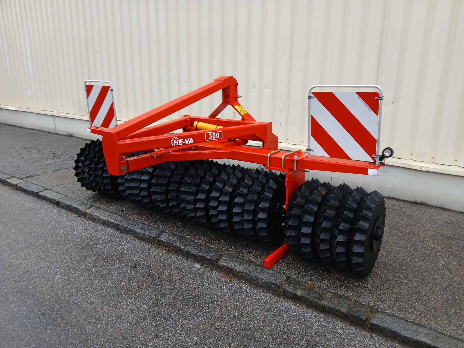 Heva Front Roller 300 1