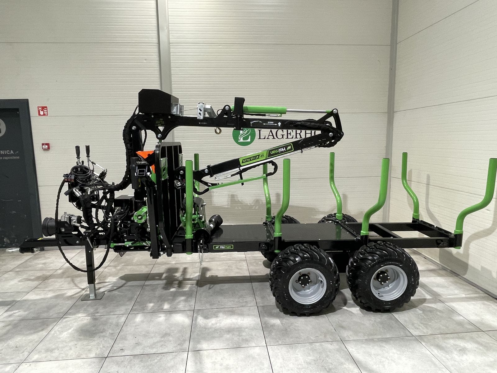 Hofman ARTA GP 4T mit 4,2m Kran, Modell PLUS NEU 3