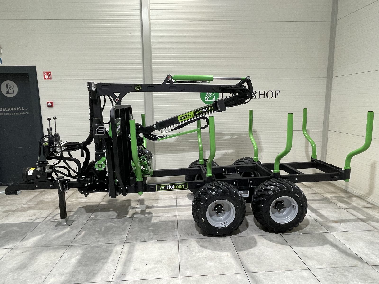 Hofman ARTA GP 4T mit 4,2m Kran NEU 1