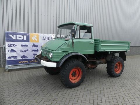 Mercedes Unimog 406 