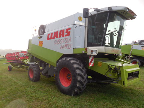 <strong>Claas Lexion 450</strong><br />