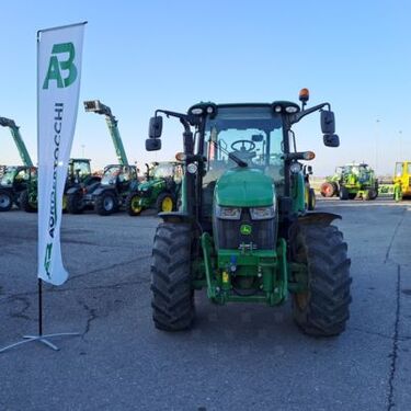 John Deere 5125 R 3