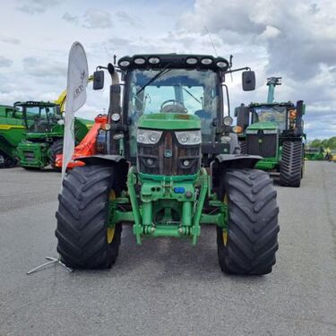 John Deere 6125R 2
