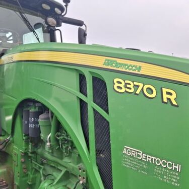 John Deere 8370R 3