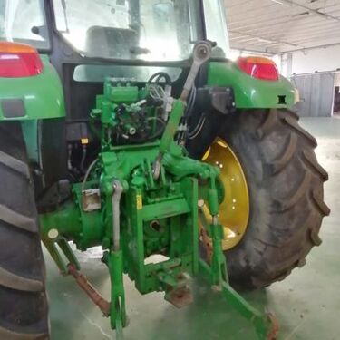 John Deere 5070 M 2