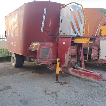 AGM Unifeed 2W200 MIXER FEEDERS