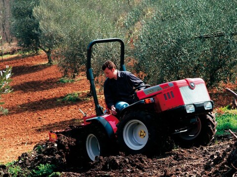 Antonio Carraro Tigre 3200 2