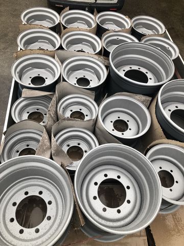 Sonstige Felgen 16x22,5; 9x15,3;