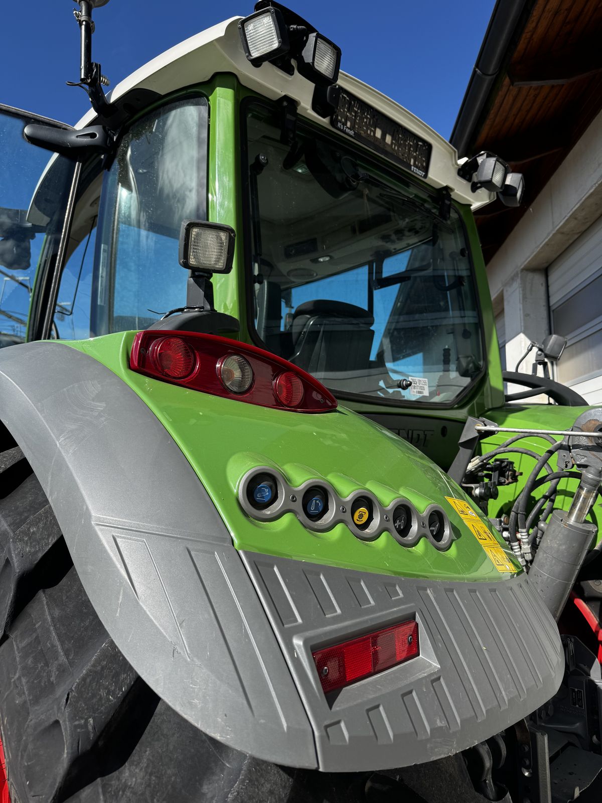 Fendt 724 Vario Profi+ 1
