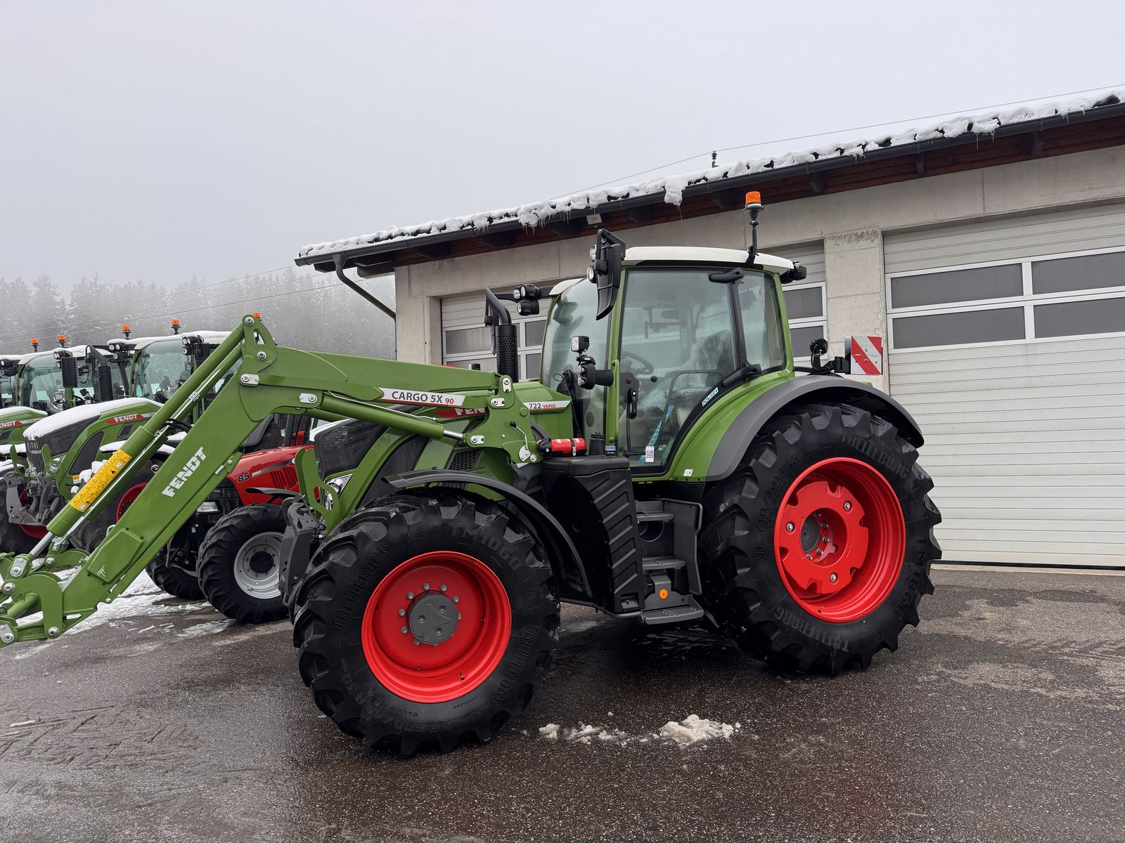 Fendt 724 Vario Power+ 1