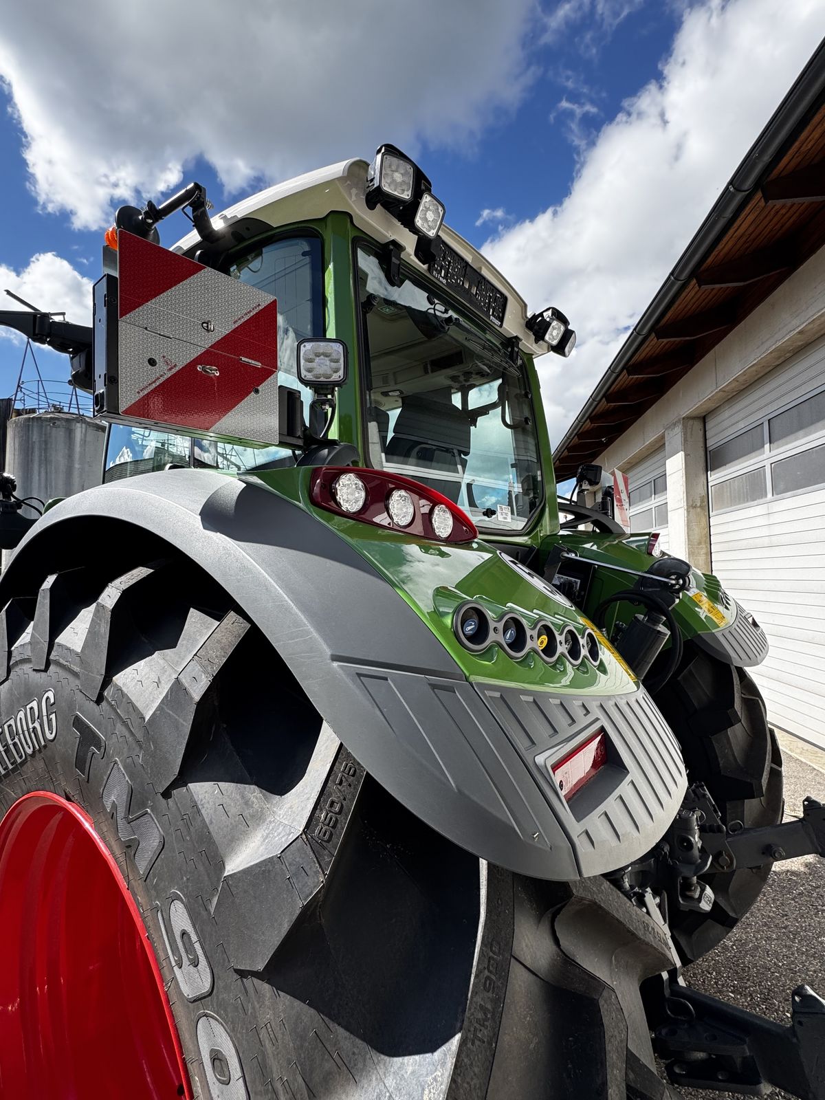 Fendt 724 Vario Profi+ 2