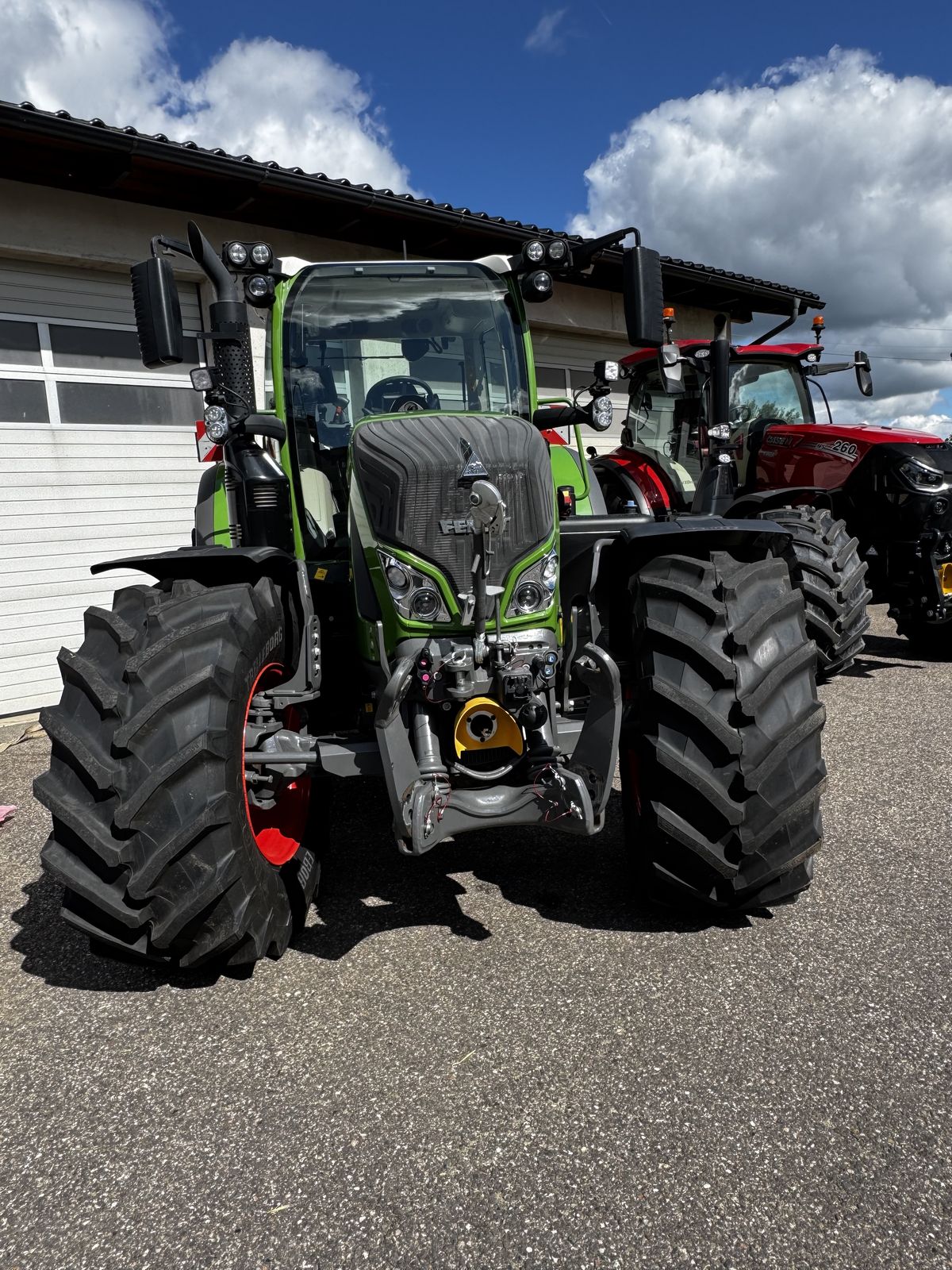 Fendt 724 Vario Profi+ 1