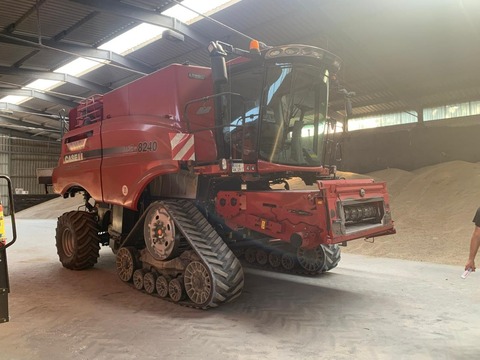 Case 8240 Axial Flow