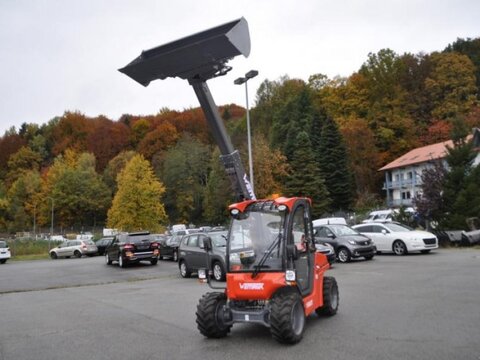 1500 Teleskoplader 2