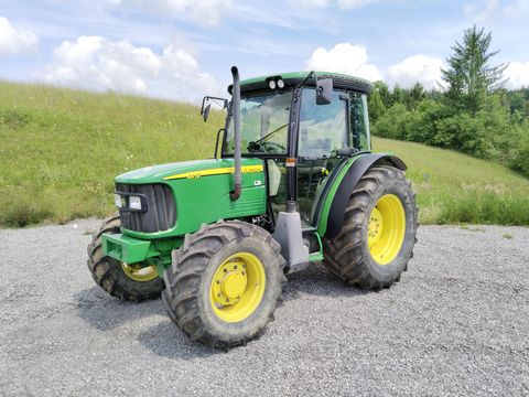 John Deere 5515 Stan