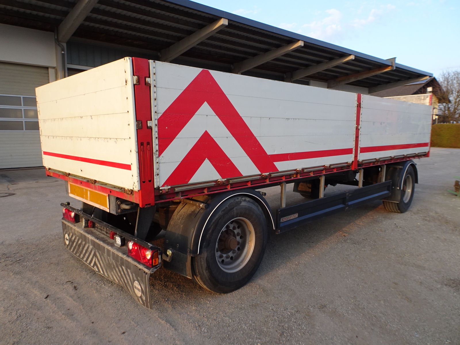 2-Achs-Plateauanhänger 3