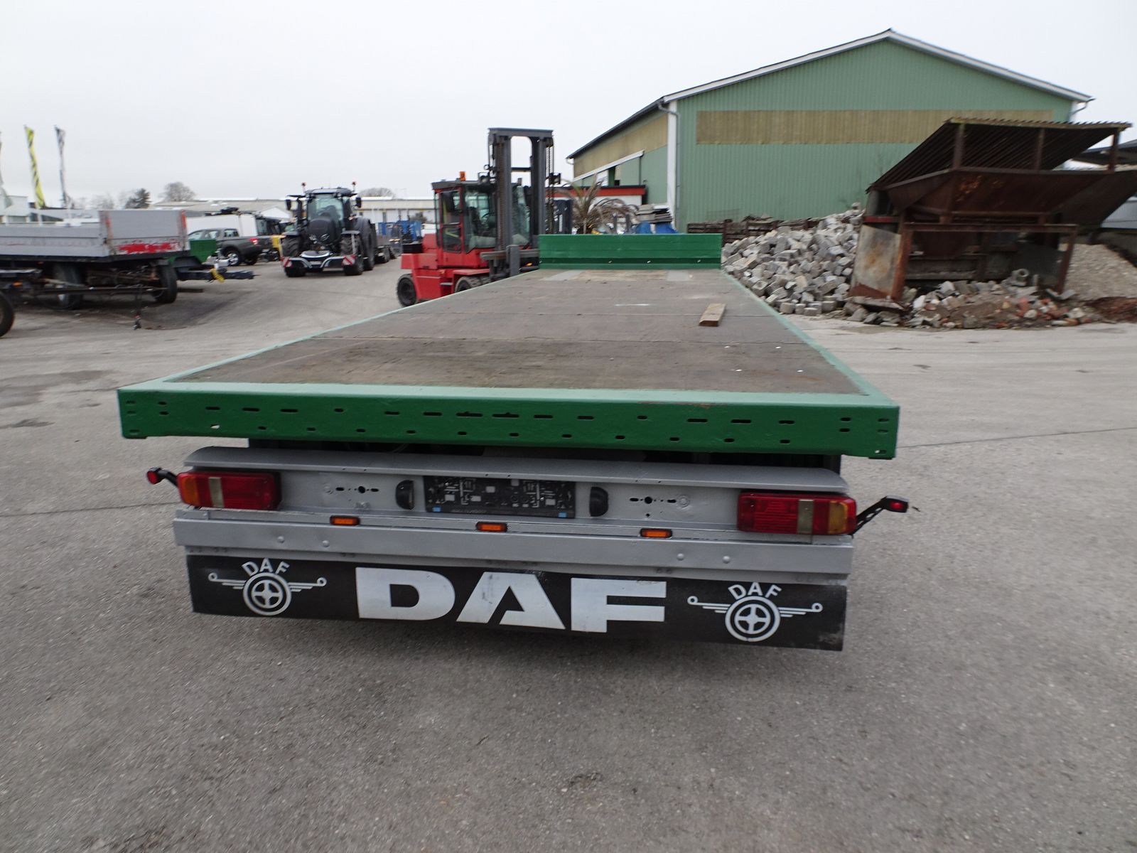 3 Achs Plateauanhänger, 8,90 m Plateaulänge 3