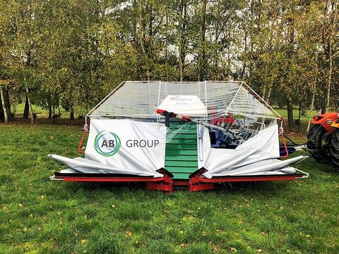 urządzenie zbierające wiśnie, śliwki Gacek 3