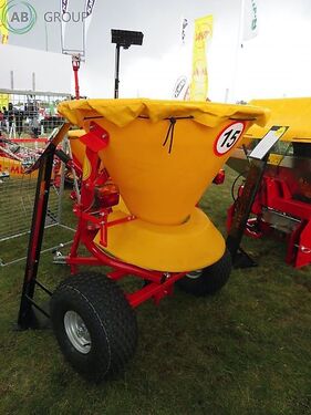 Jarmet rozsiewacz nawozów ciągany GP 200 3