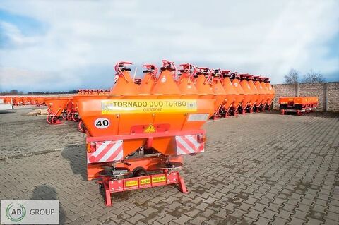 rozsiewacz nawozu Tornado Duo 850 l/1200 kg 2