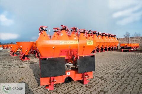 rozsiewacz nawozu Tornado Duo 850 l/1200 kg 3