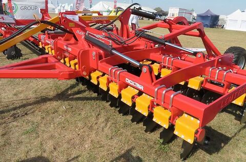 brona talerzowa hydrauliczna z wózkiem transport 2