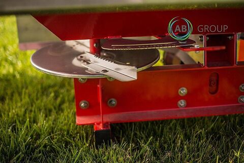 Rozsiewacz do nawozów JUNIOR II ( 600kg, 800kg,  3