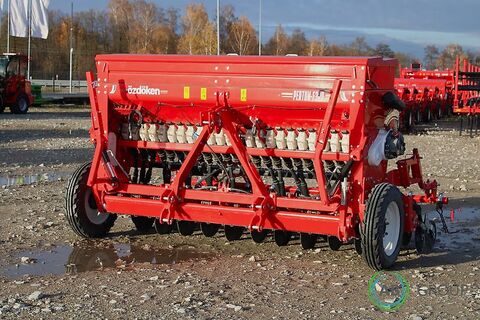 Ozdoken Mechaniczny siewnik zbożowy z nawozem Ozdoken Pe 2