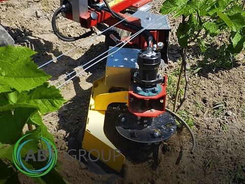 zasilany hydraulicznie automatyczny pielnik bocz 2