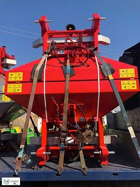 Sonstige Altro fertilizer spreader RN-800