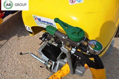 opryskiwacz sadowniczy ciągniony (1000l, 1500l,  3