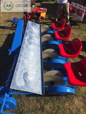 4-rzędowa sadzarka do rozsady 3