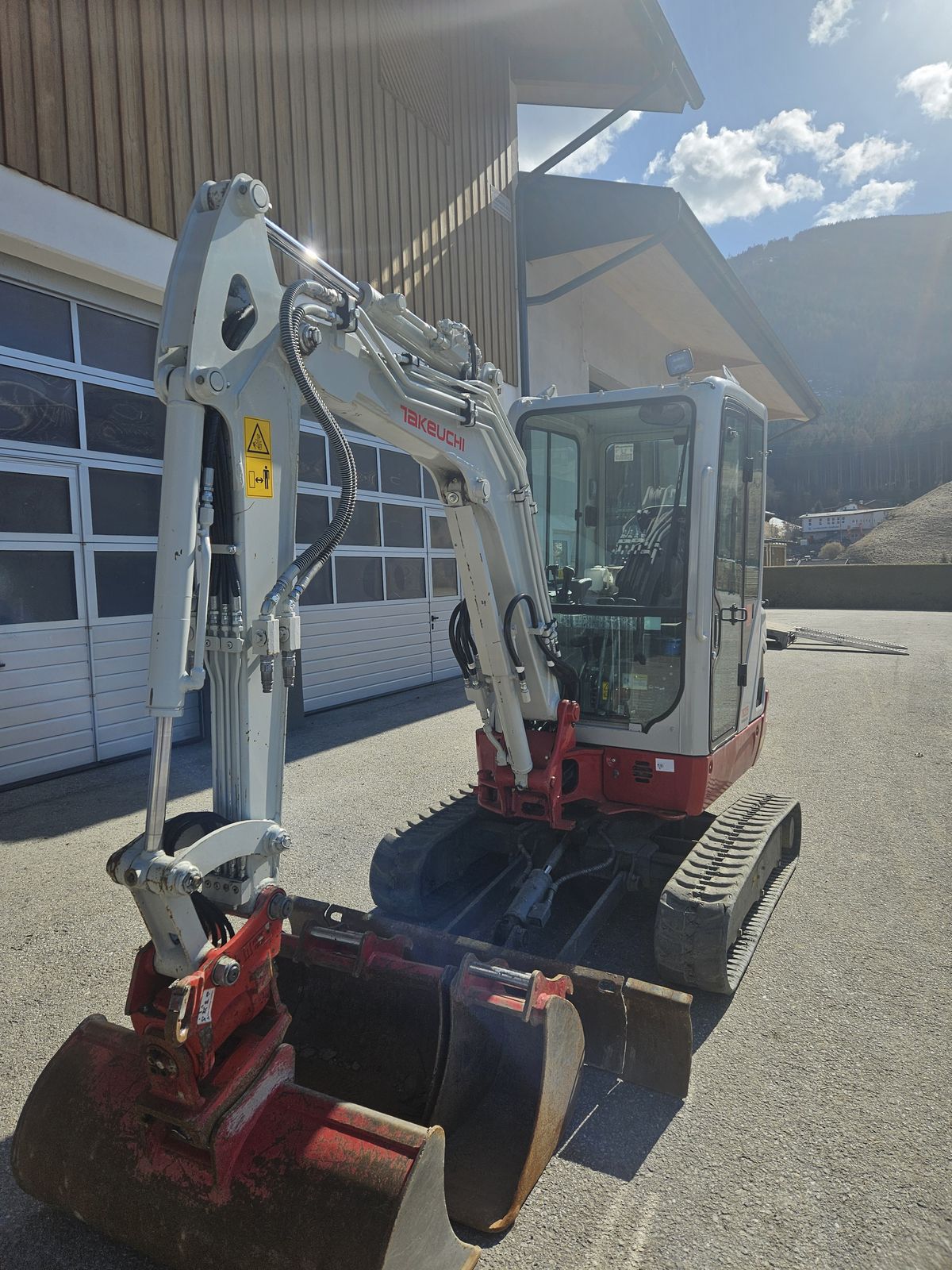Takeuchi TB 225 3