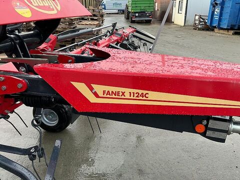 Vicon Fanex 1124C mit Fahrwerk 3