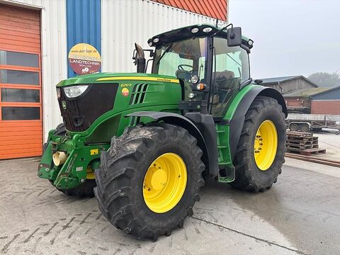 John Deere 6210R