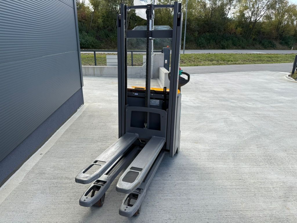 Jungheinrich EJC 112z 3