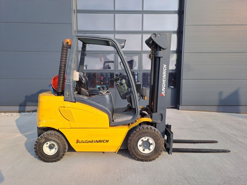 Jungheinrich DFG 425s 2