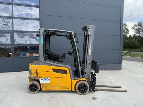 Jungheinrich EFG 320