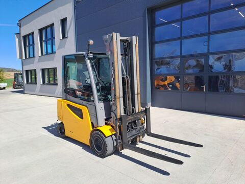 Jungheinrich EFGS30s