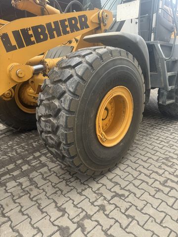 Sonstige Liebherr Kompletträder